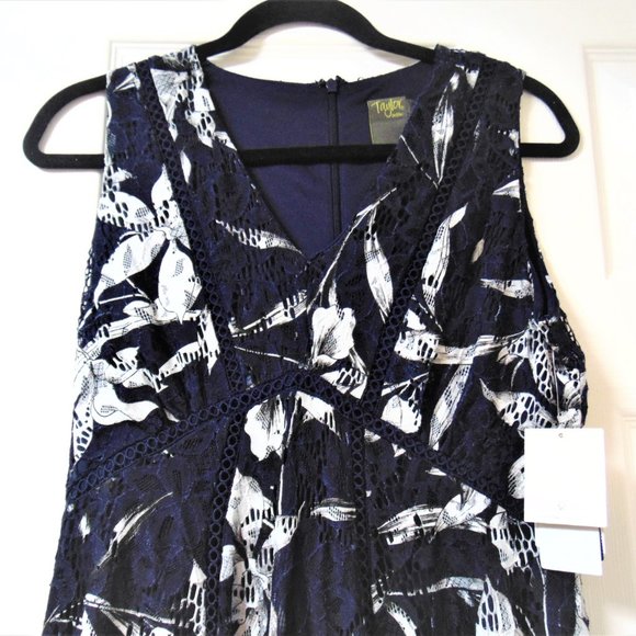 Taylor Petite SL V NECK LACE MIDI Navy 6-P - Picture 3 of 10